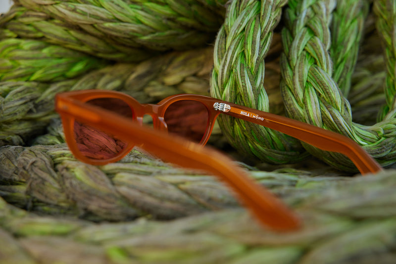 MŌNO x Hula Sunglasses Caramel