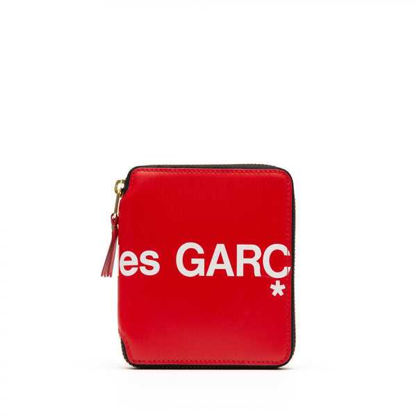 Huge Logo Zipper Wallet